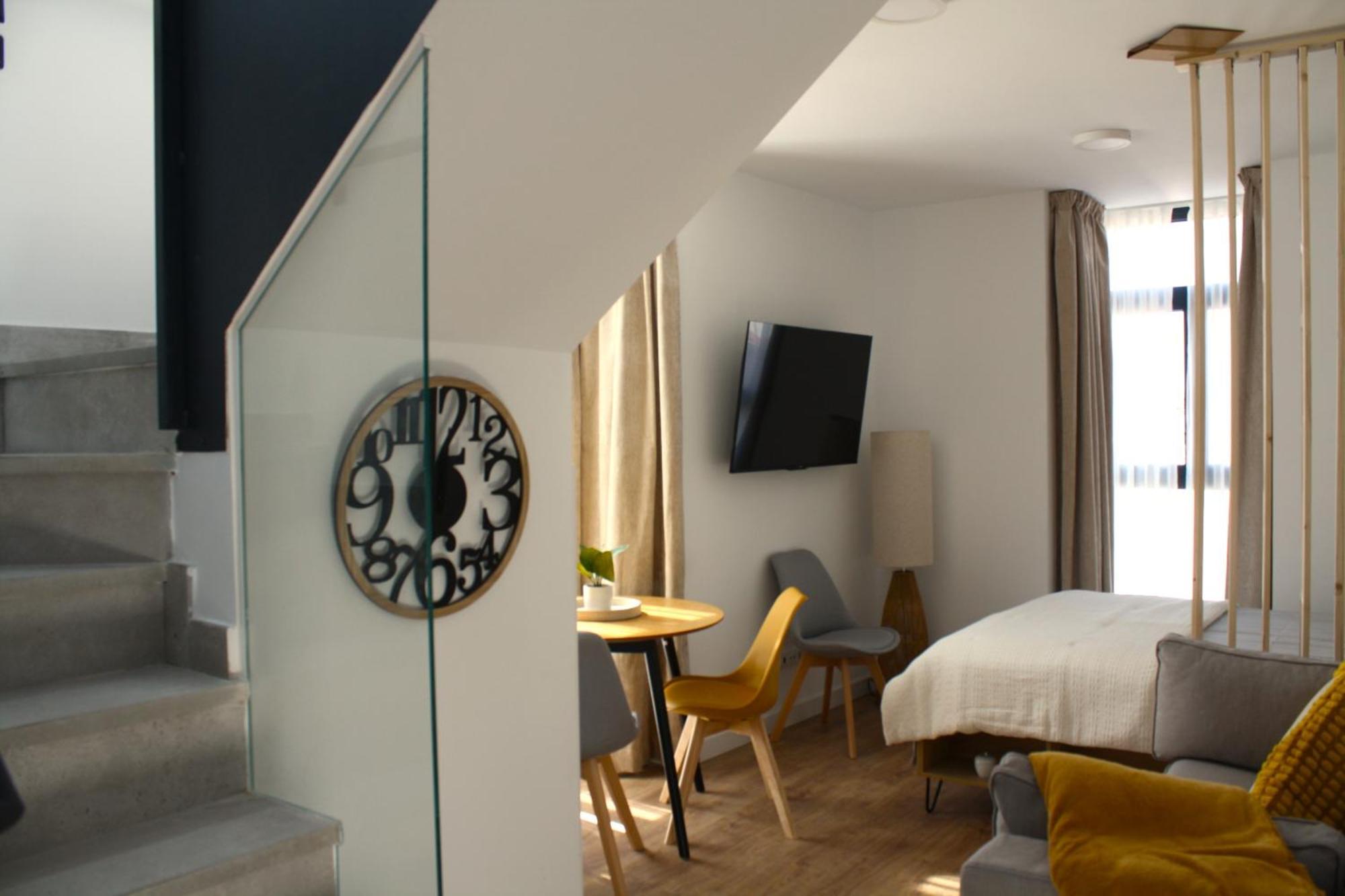 Madrid Urban Suites- Nuevo Apartahotel-7 Apartaments Boutique Full Equiped ภายนอก รูปภาพ